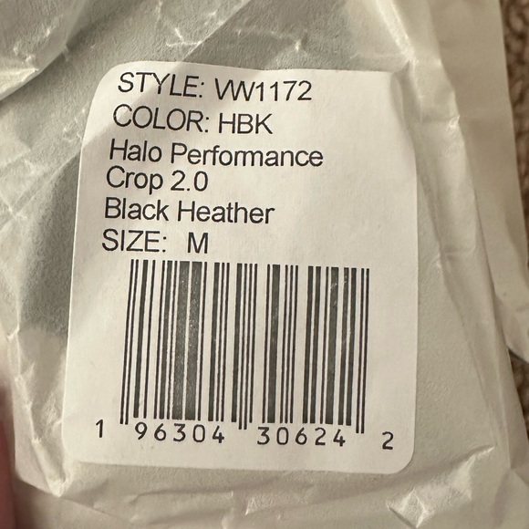 NWT: VUORI Halo Performance Crop 2.0 - Picture 3 of 4